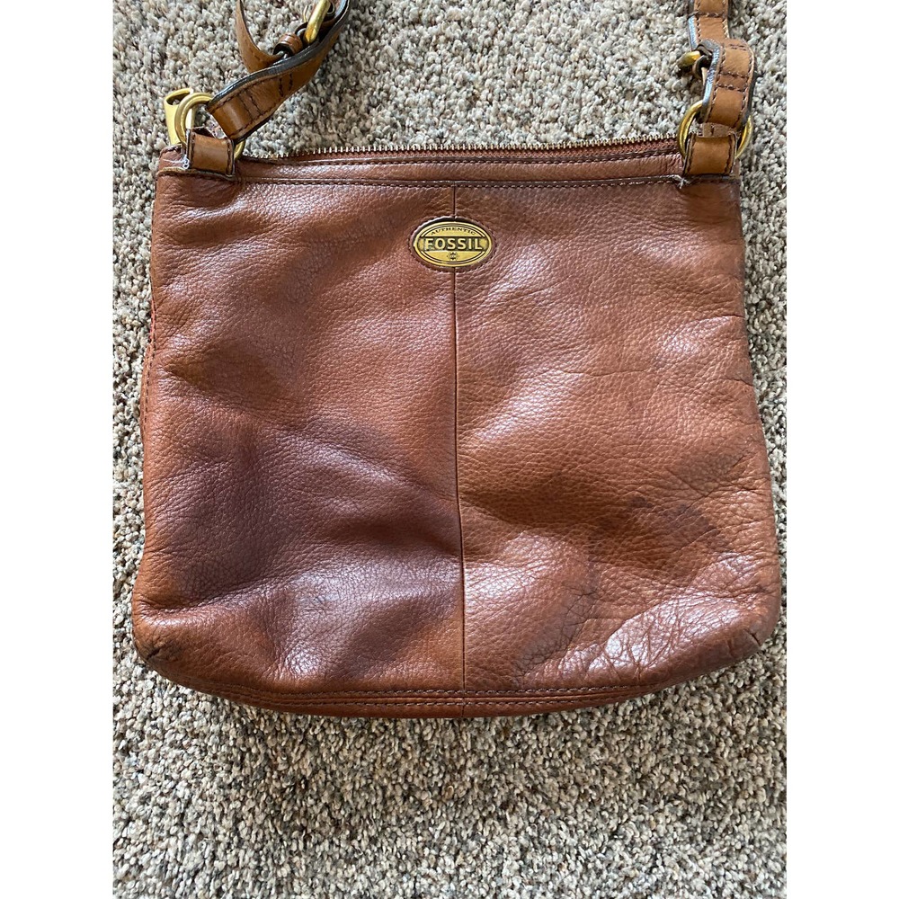 Fossil Leather Crossbody Purse - Picture 4 of 5
